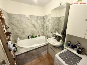 Pronájem bytu 3+kk, Praha - Libeň, Sokolovská, 55 m2