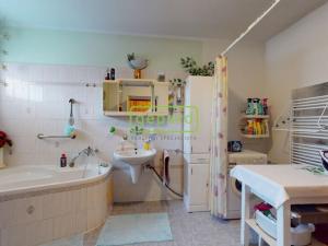 Prodej rodinného domu, Doksy, Družstevní, 150 m2