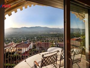 Prodej vily, Anatoliki Attiki,Řecko, 1285 m2