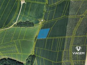 Prodej podílu pole, Hvozdná, 2453 m2