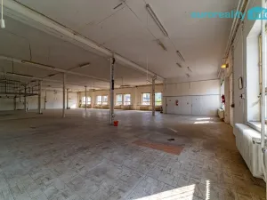 Pronájem skladu, Mariánské Lázně, třída Vítězství, 607 m2