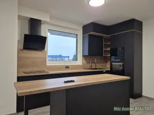 Pronájem bytu 3+kk, Praha - Prosek, Čakovická, 83 m2