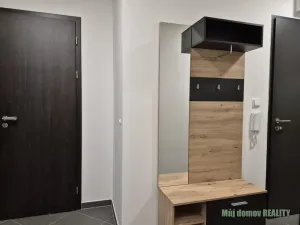 Pronájem bytu 3+kk, Praha - Prosek, Čakovická, 83 m2