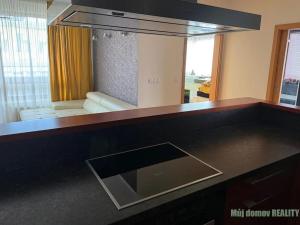 Pronájem bytu 3+kk, Praha - Vysočany, Ocelářská, 80 m2