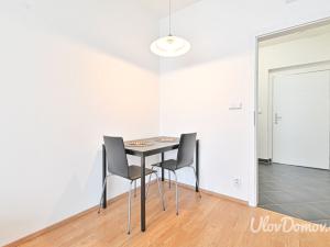 Prodej bytu 1+kk, Praha - Horní Měcholupy, Modenská, 35 m2