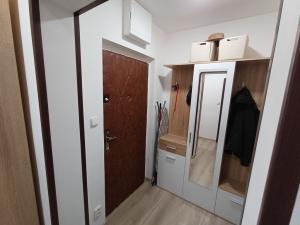 Prodej bytu 2+1, Slaný, Stehlíkova, 56 m2