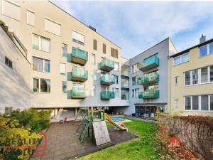 Pronájem bytu 2+kk, Praha - Smíchov, Švédská, 42 m2