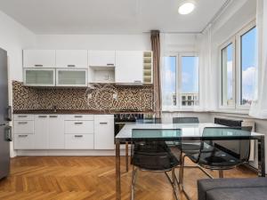 Prodej bytu 2+kk, Praha - Břevnov, Patočkova, 39 m2