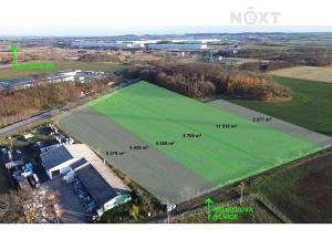 Prodej komerčního pozemku, Veltrusy, 36520 m2