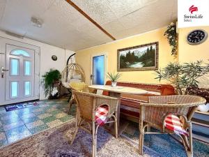 Prodej rodinného domu, Roštění, 188 m2