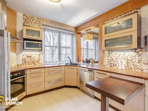 Prodej rodinného domu, Hodonín, Mírové nám., 279 m2