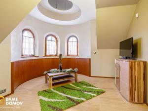 Prodej rodinného domu, Hodonín, Mírové nám., 279 m2