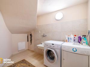 Prodej rodinného domu, Hodonín, Mírové nám., 279 m2