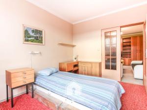 Prodej bytu 3+1, Jílové, Školní, 65 m2