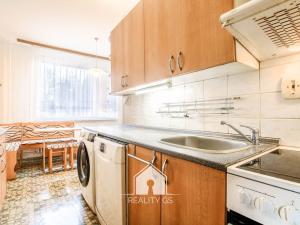 Prodej bytu 3+1, Jílové, Školní, 65 m2