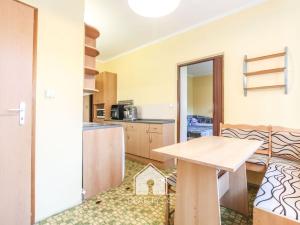 Prodej bytu 3+1, Jílové, Školní, 65 m2