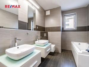 Prodej bytu 2+kk, České Budějovice, České Vrbné, 77 m2