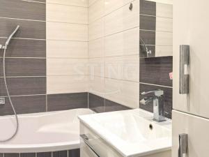 Prodej bytu 3+1, Brno, Strnadova, 75 m2