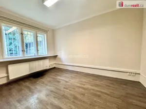 Pronájem obchodního prostoru, Praha - Vinohrady, Bělehradská, 411 m2