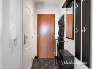 Pronájem bytu 1+1, Praha - Kamýk, Písnická, 40 m2