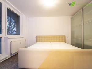 Pronájem bytu 3+1, Hodonín, nám. Osvobození, 74 m2