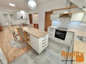 Pronájem bytu 3+kk, Otrokovice, nám. 3. května, 110 m2