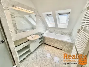 Pronájem bytu 3+kk, Otrokovice, nám. 3. května, 110 m2