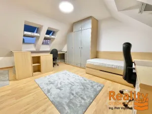 Pronájem bytu 3+kk, Otrokovice, nám. 3. května, 110 m2