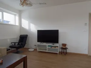 Prodej bytu 2+kk, Hluboká nad Vltavou, Ječná, 55 m2