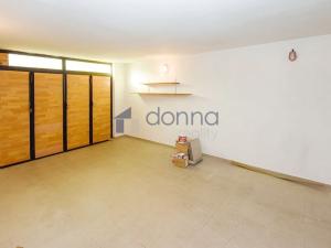Pronájem rodinného domu, Praha, Nad šejdrem, 252 m2