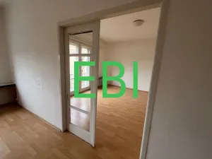 Pronájem bytu 4+1, Praha - Nové Město, Masarykovo nábřeží, 103 m2