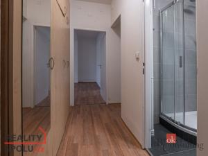 Pronájem bytu 2+1, Úpice, Sládkova, 56 m2