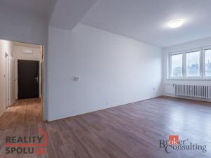 Pronájem bytu 2+1, Úpice, Sládkova, 56 m2