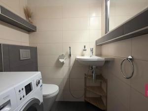 Prodej bytu 3+1, Mokrá-Horákov, 72 m2