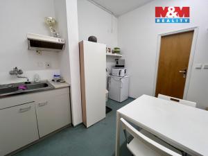 Pronájem obchodního prostoru, Ledeč nad Sázavou, Husovo náměstí, 62 m2