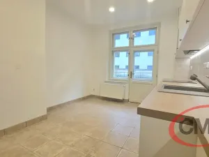 Pronájem bytu 2+1, Praha, Benediktská, 68 m2