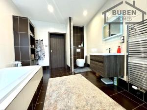 Prodej rodinného domu, Tachov, tř. Míru, 350 m2