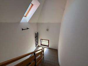 Prodej bytu 2+kk, Jesenice, Lomená, 45 m2