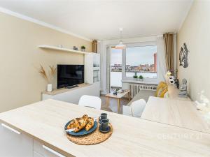 Pronájem bytu 1+kk, Praha, Křivoklátská, 28 m2