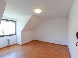 Pronájem rodinného domu, Praha - Kunratice, Ke hrádku, 417 m2