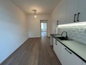 Pronájem bytu 1+1, Praha - Vršovice, 40 m2