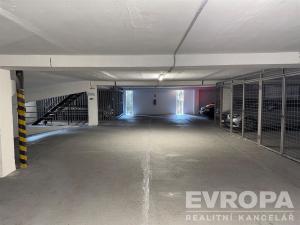 Prodej garážového stání, Praha - Podolí, Pod Klaudiánkou, 13 m2