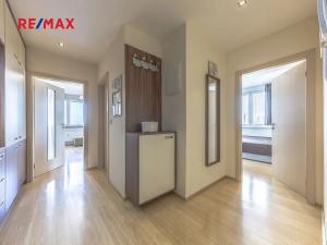 Pronájem bytu 2+kk, Praha - Kamýk, Krhanická, 54 m2