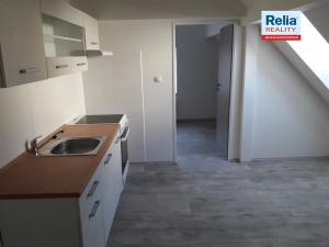 Pronájem bytu 1+1, Liberec, Na Kopečku, 36 m2