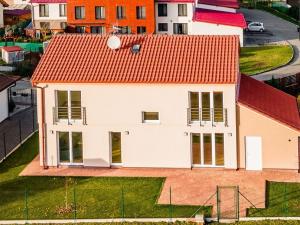 Prodej rodinného domu, Smečno, Za Školou, 131 m2