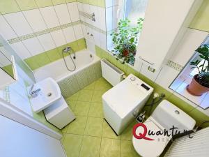 Prodej bytu 3+1, Praha - Smíchov, U Pernikářky, 98 m2