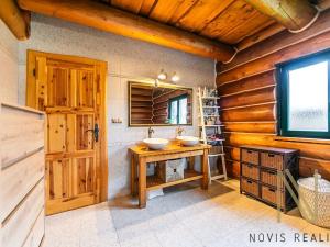 Prodej rodinného domu, Obora, 190 m2