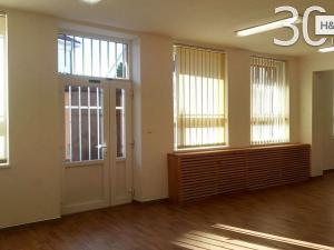 Pronájem obchodního prostoru, Hranice, 195 m2