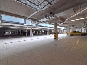 Pronájem bytu 2+kk, Praha - Prosek, Čakovická, 52 m2