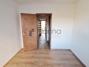 Pronájem bytu 3+kk, Praha, Hennerova, 72 m2